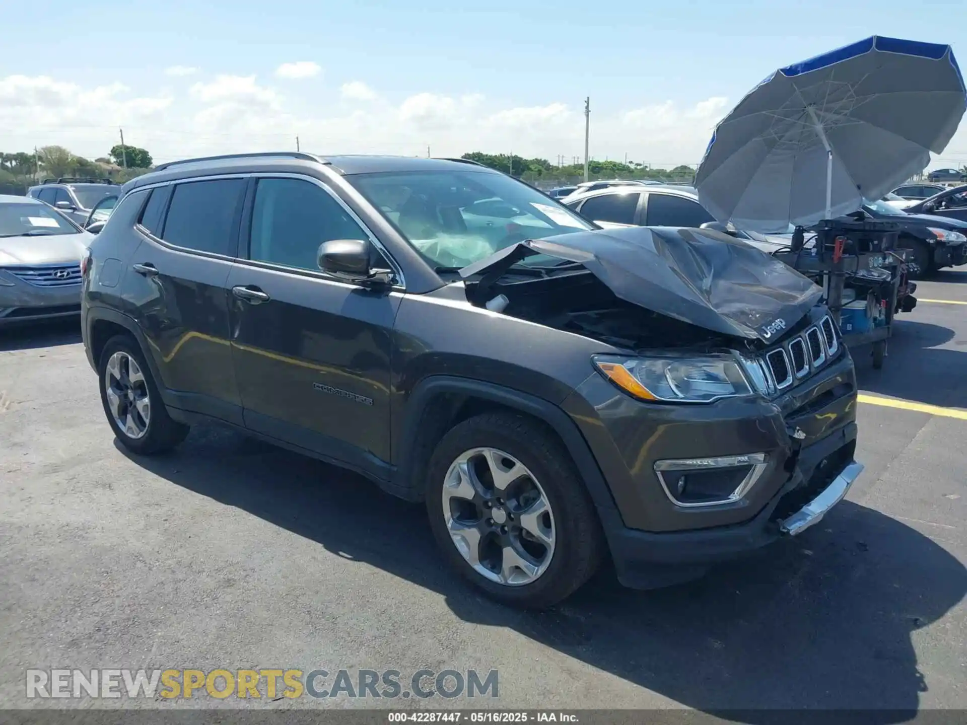 1 Photograph of a damaged car 3C4NJCCB2KT660077 JEEP COMPASS 2019