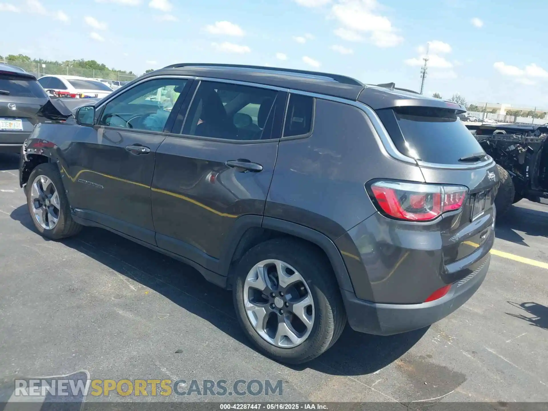 3 Photograph of a damaged car 3C4NJCCB2KT660077 JEEP COMPASS 2019