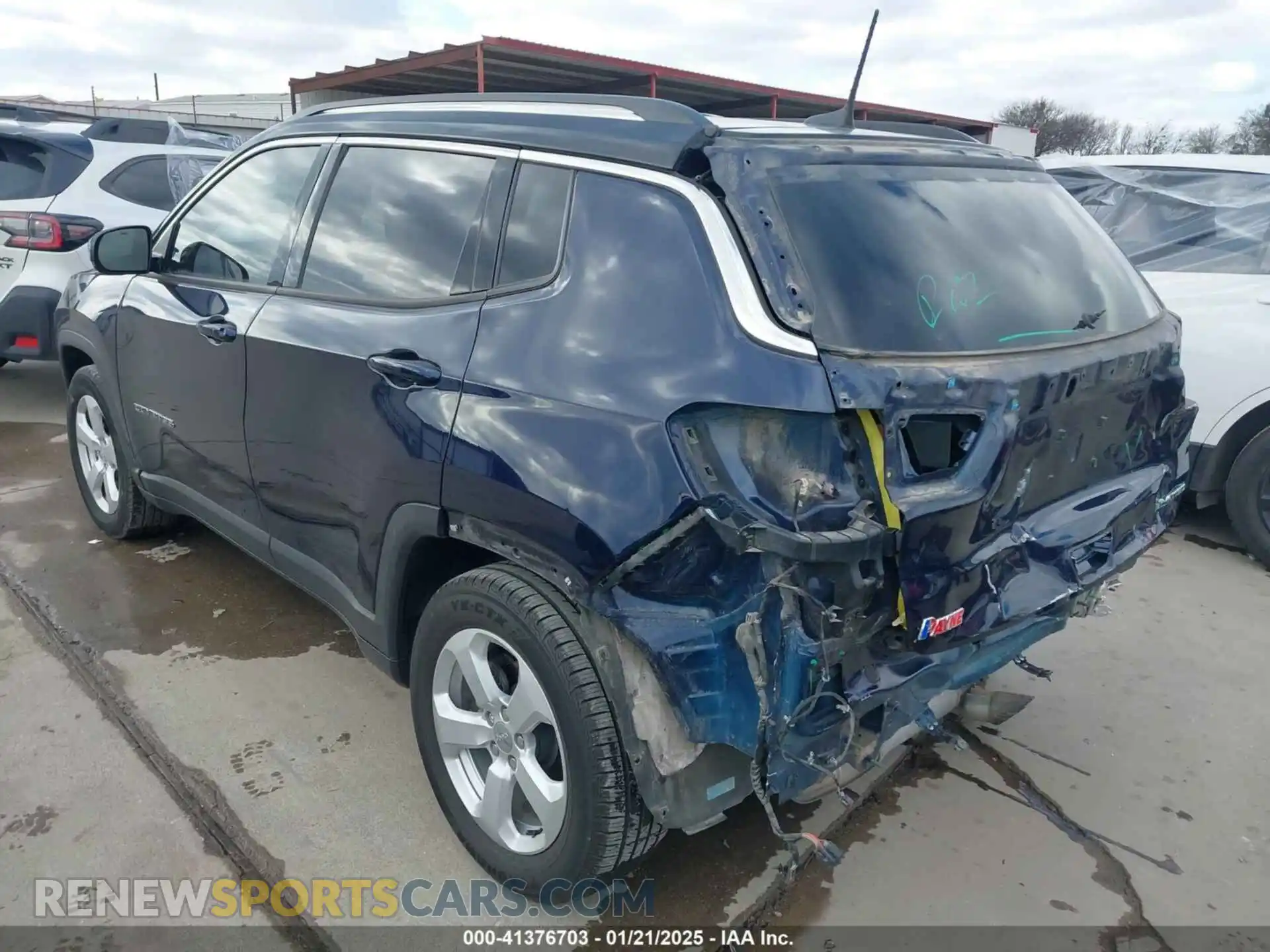 3 Photograph of a damaged car 3C4NJCCB7KT749417 JEEP COMPASS 2019