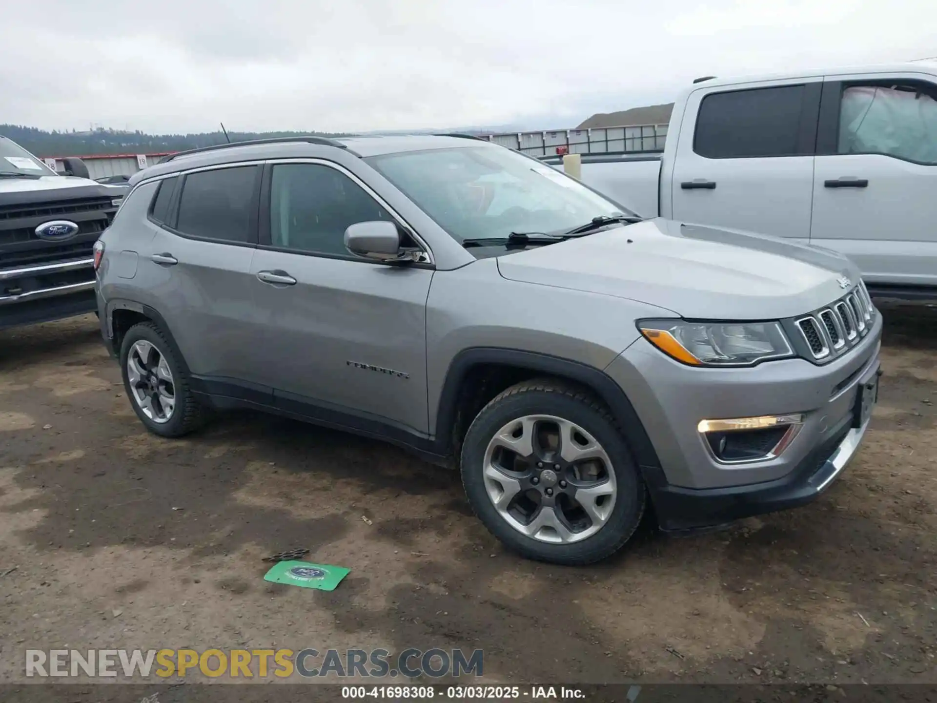 1 Фотография поврежденного автомобиля 3C4NJCCB8KT782121 JEEP COMPASS 2019