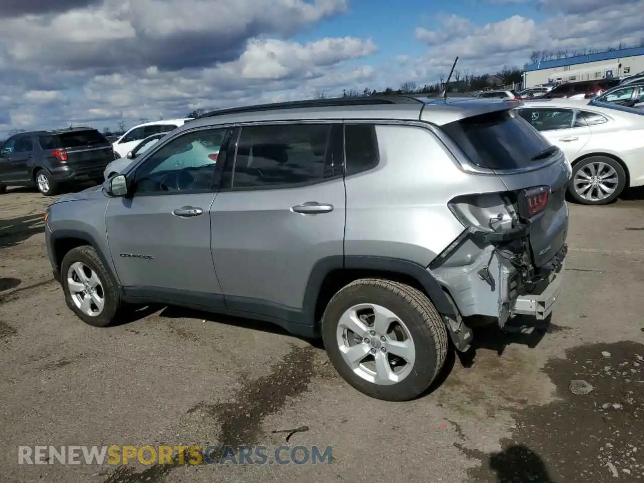 2 Photograph of a damaged car 3C4NJDBB1KT656304 JEEP COMPASS 2019