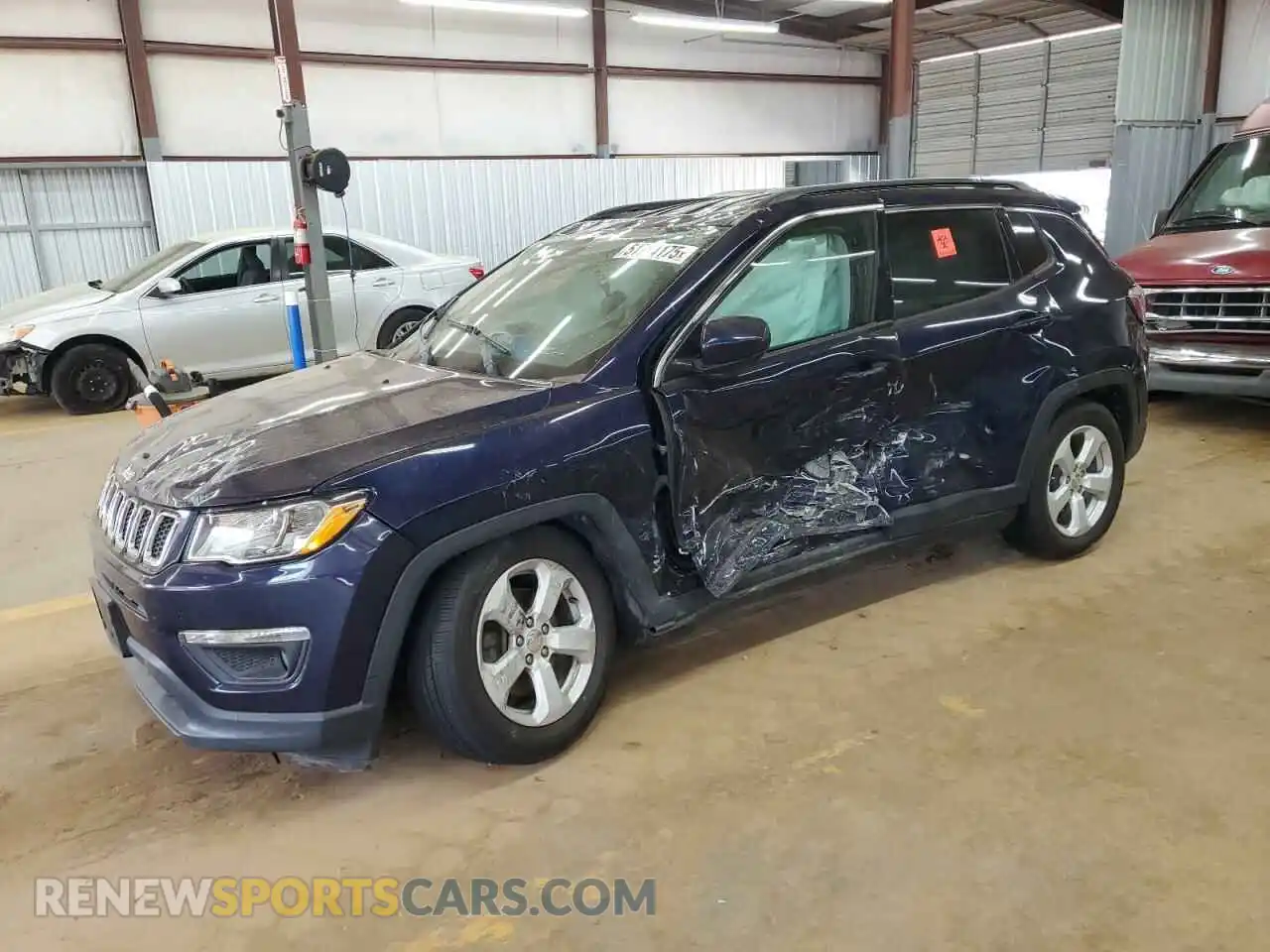 1 Photograph of a damaged car 3C4NJDBB2KT678814 JEEP COMPASS 2019