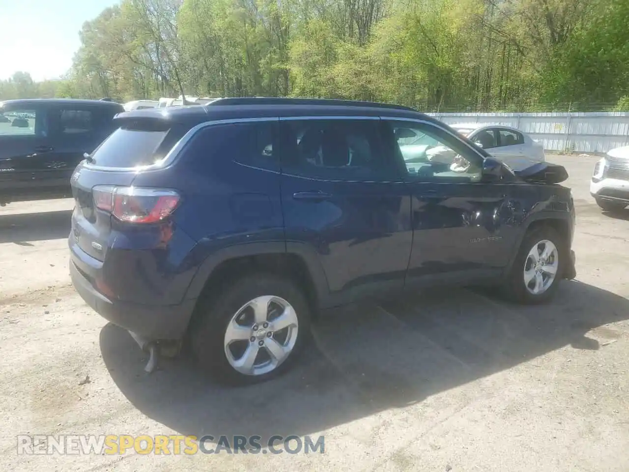 3 Фотография поврежденного автомобиля 3C4NJDBB4KT629291 JEEP COMPASS 2019