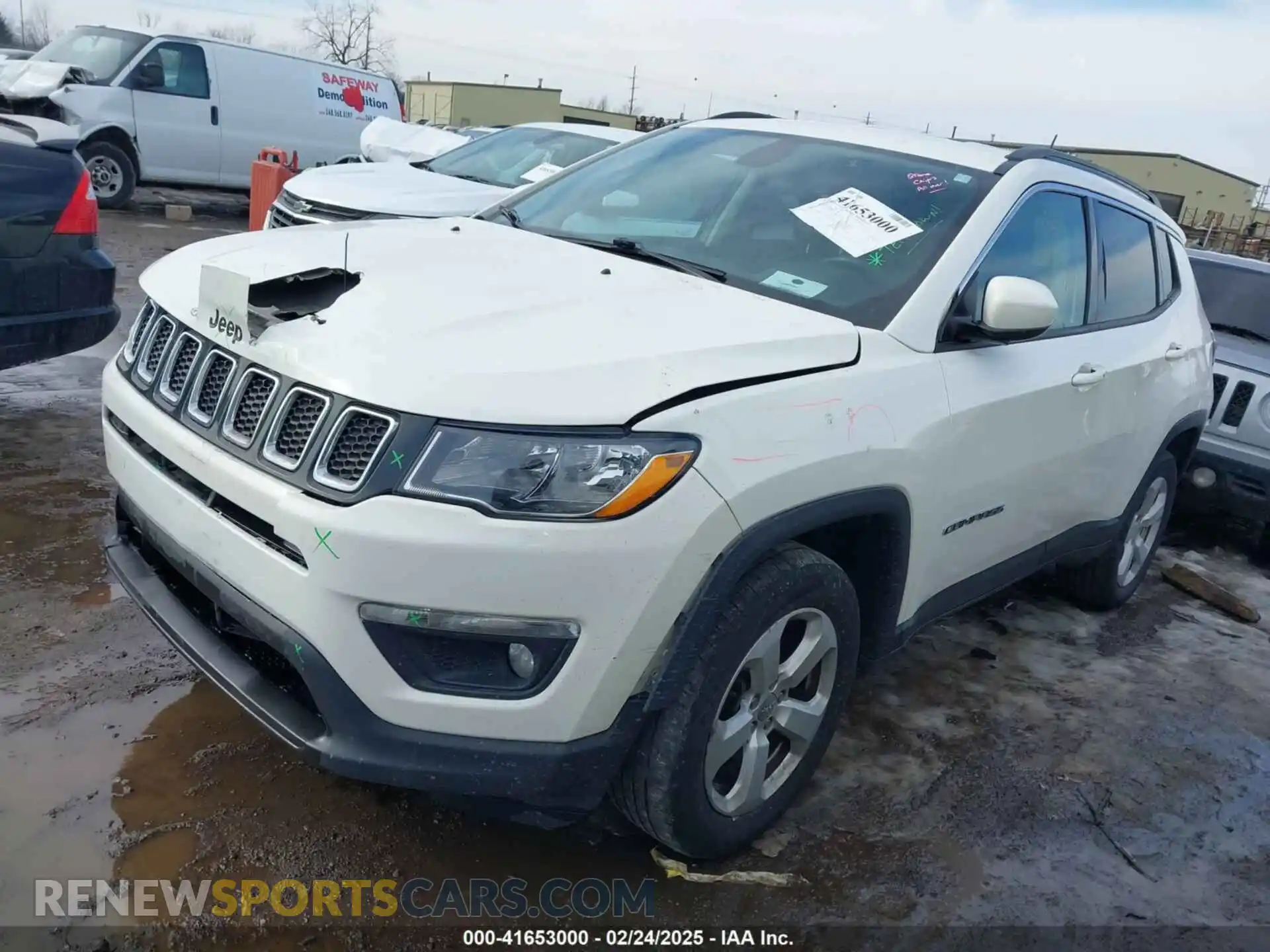 2 Photograph of a damaged car 3C4NJDBB4KT656734 JEEP COMPASS 2019