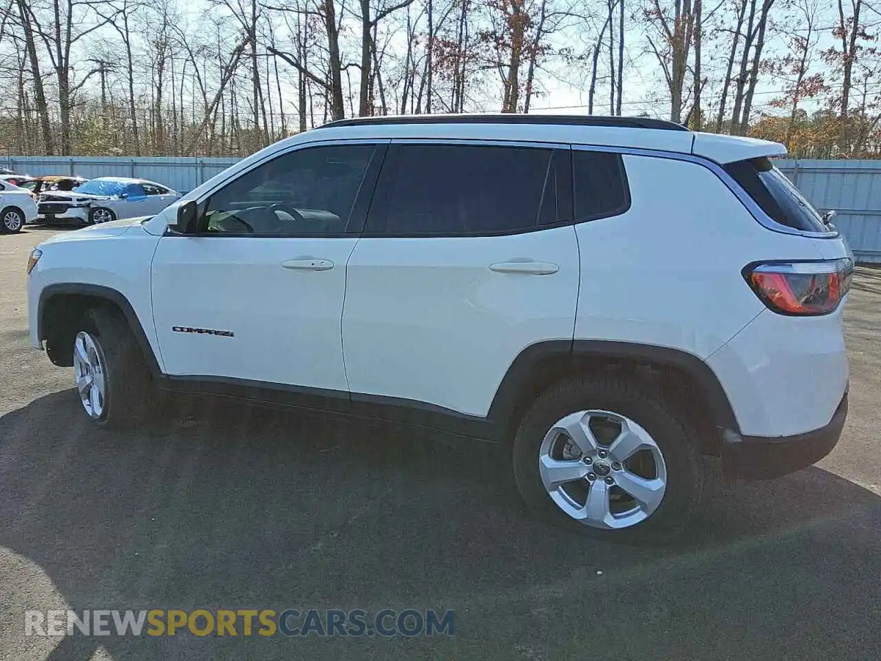 2 Photograph of a damaged car 3C4NJDBB5KT748533 JEEP COMPASS 2019