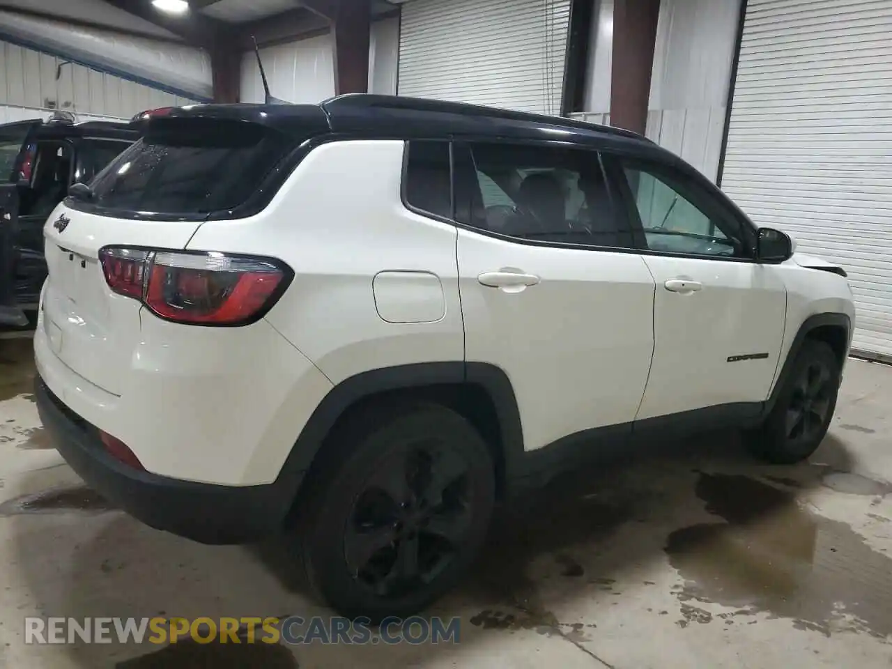 3 Photograph of a damaged car 3C4NJDBB5KT834215 JEEP COMPASS 2019