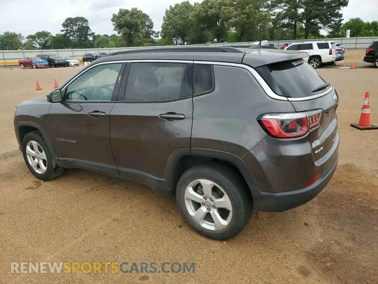 2 Photograph of a damaged car 3C4NJDBB6KT678279 JEEP COMPASS 2019