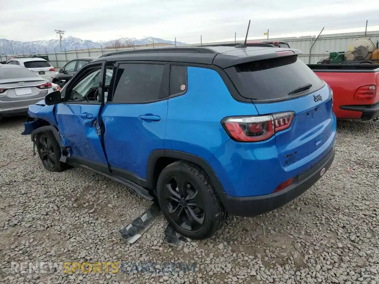 2 Photograph of a damaged car 3C4NJDBB6KT781301 JEEP COMPASS 2019
