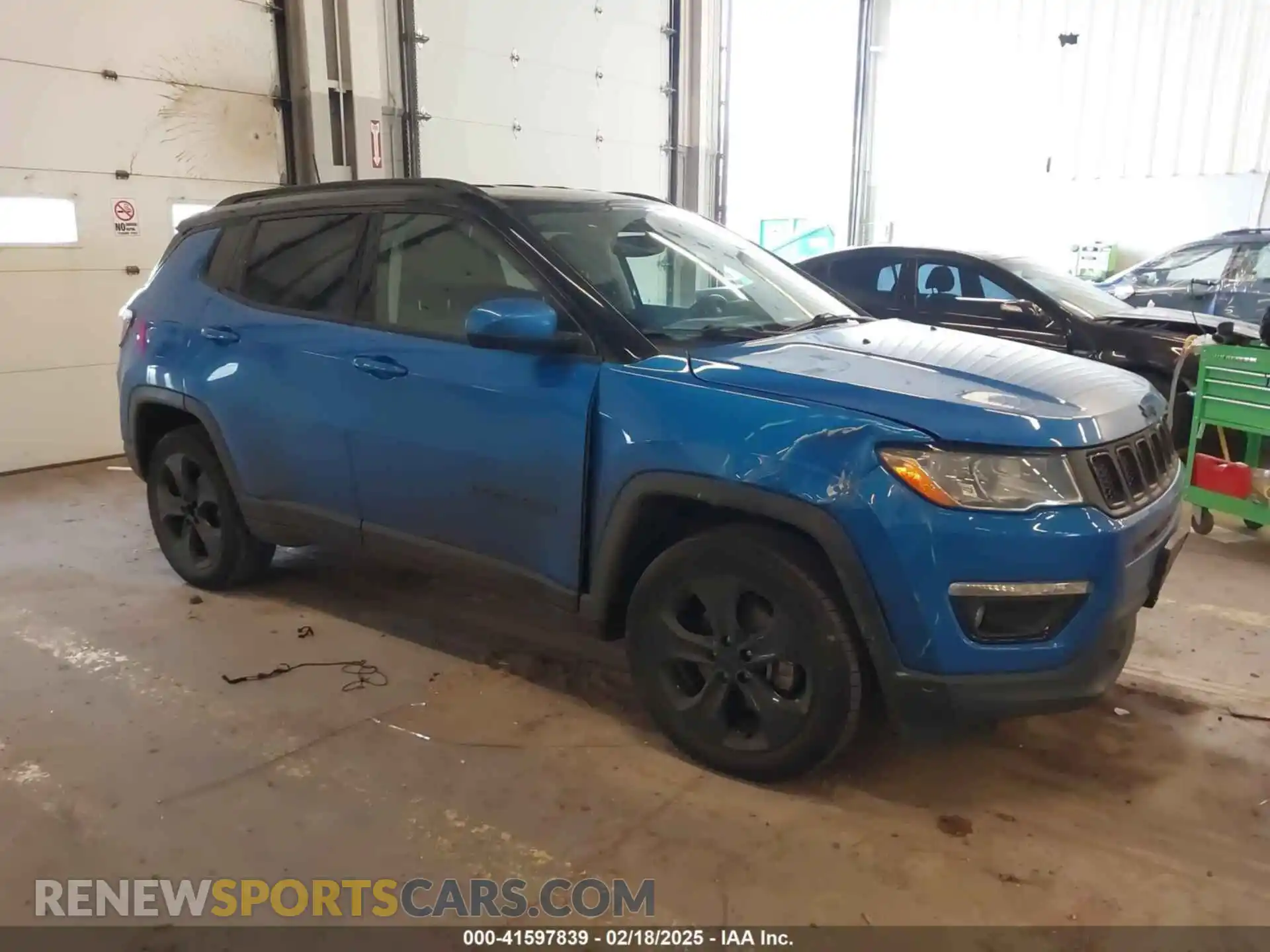 1 Photograph of a damaged car 3C4NJDBB7KT741048 JEEP COMPASS 2019