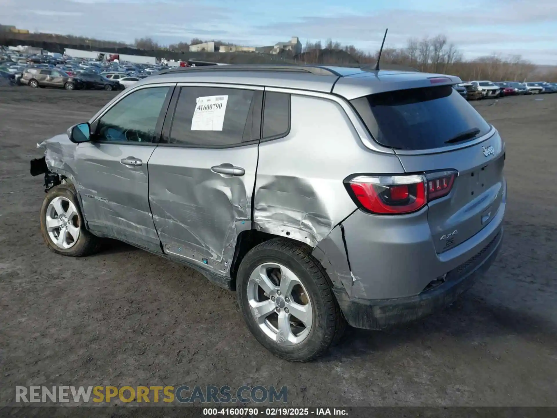 3 Photograph of a damaged car 3C4NJDBB8KT596800 JEEP COMPASS 2019