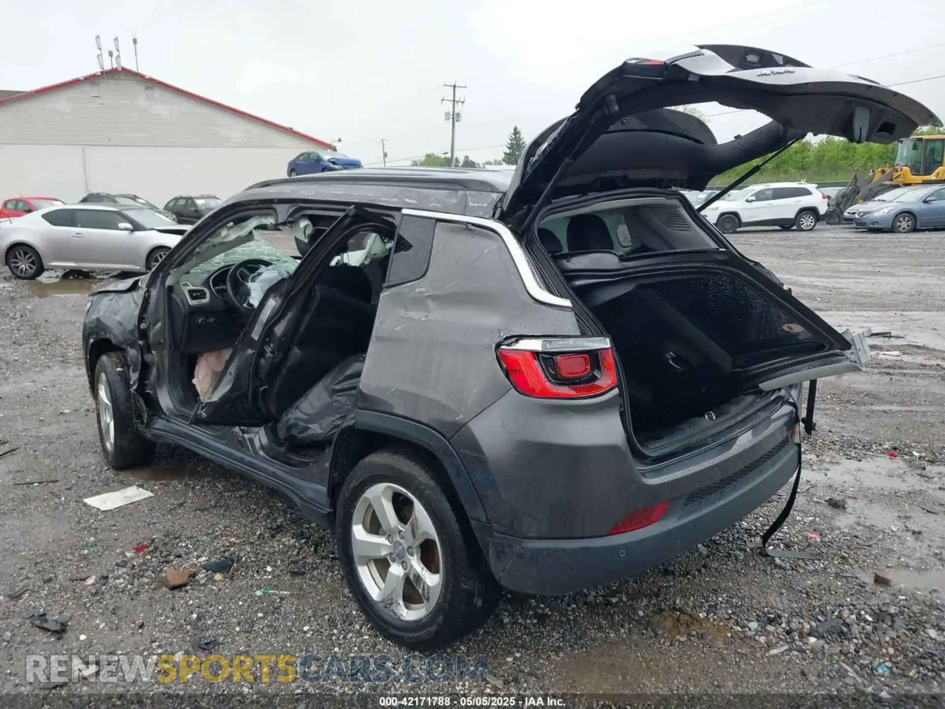 3 Photograph of a damaged car 3C4NJDBB8KT713565 JEEP COMPASS 2019