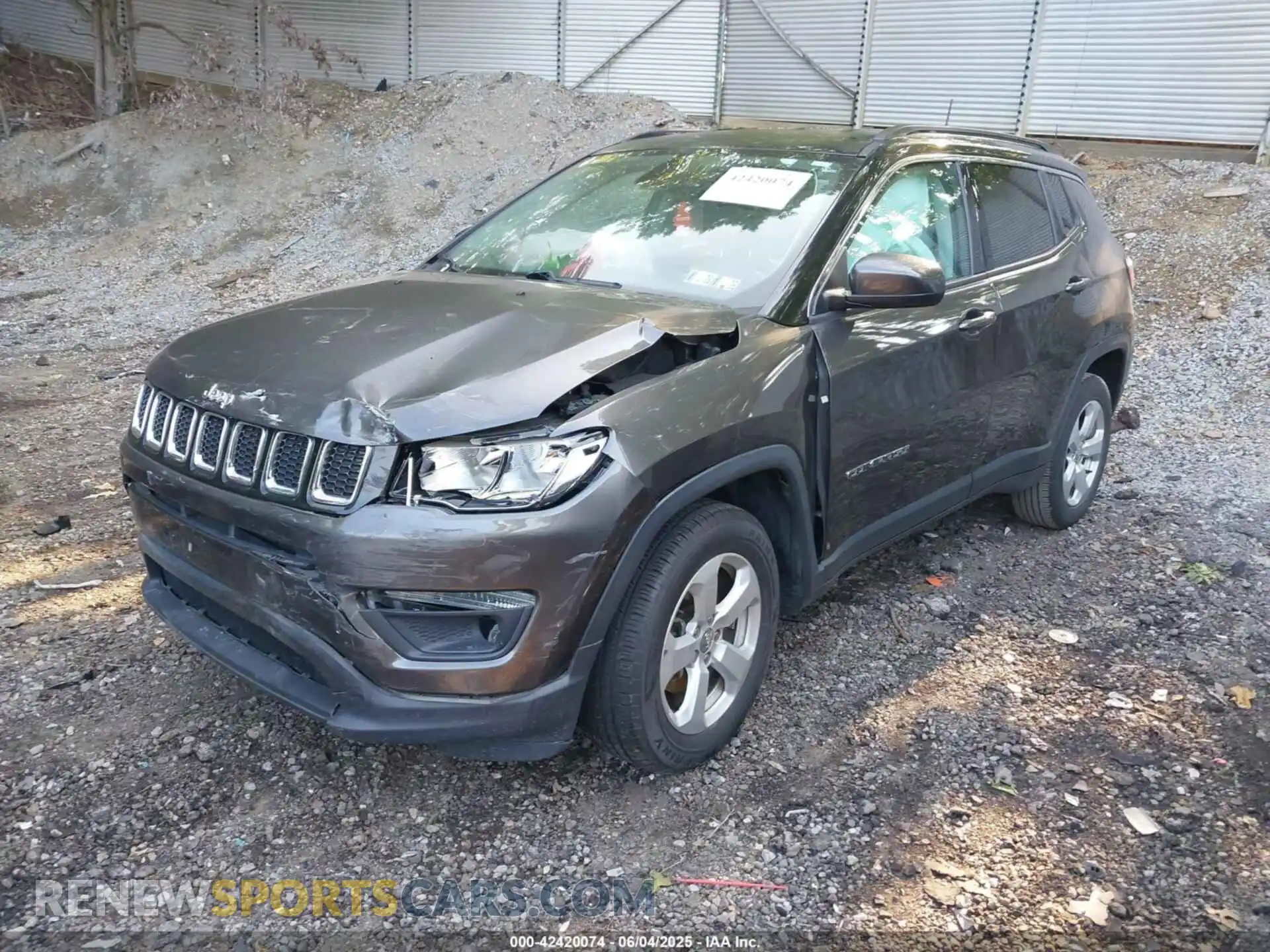 2 Photograph of a damaged car 3C4NJDBBXKT653482 JEEP COMPASS 2019