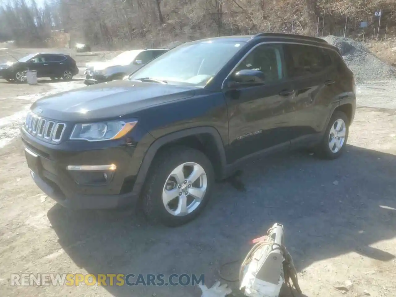 1 Photograph of a damaged car 3C4NJDBBXKT847414 JEEP COMPASS 2019