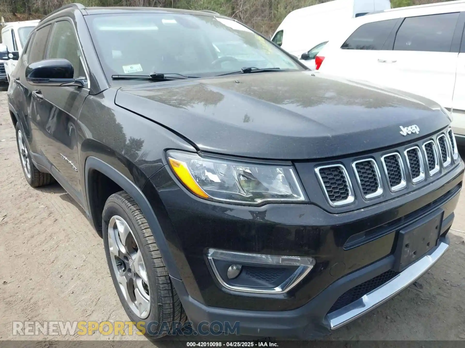 1 Photograph of a damaged car 3C4NJDCB2KT594314 JEEP COMPASS 2019