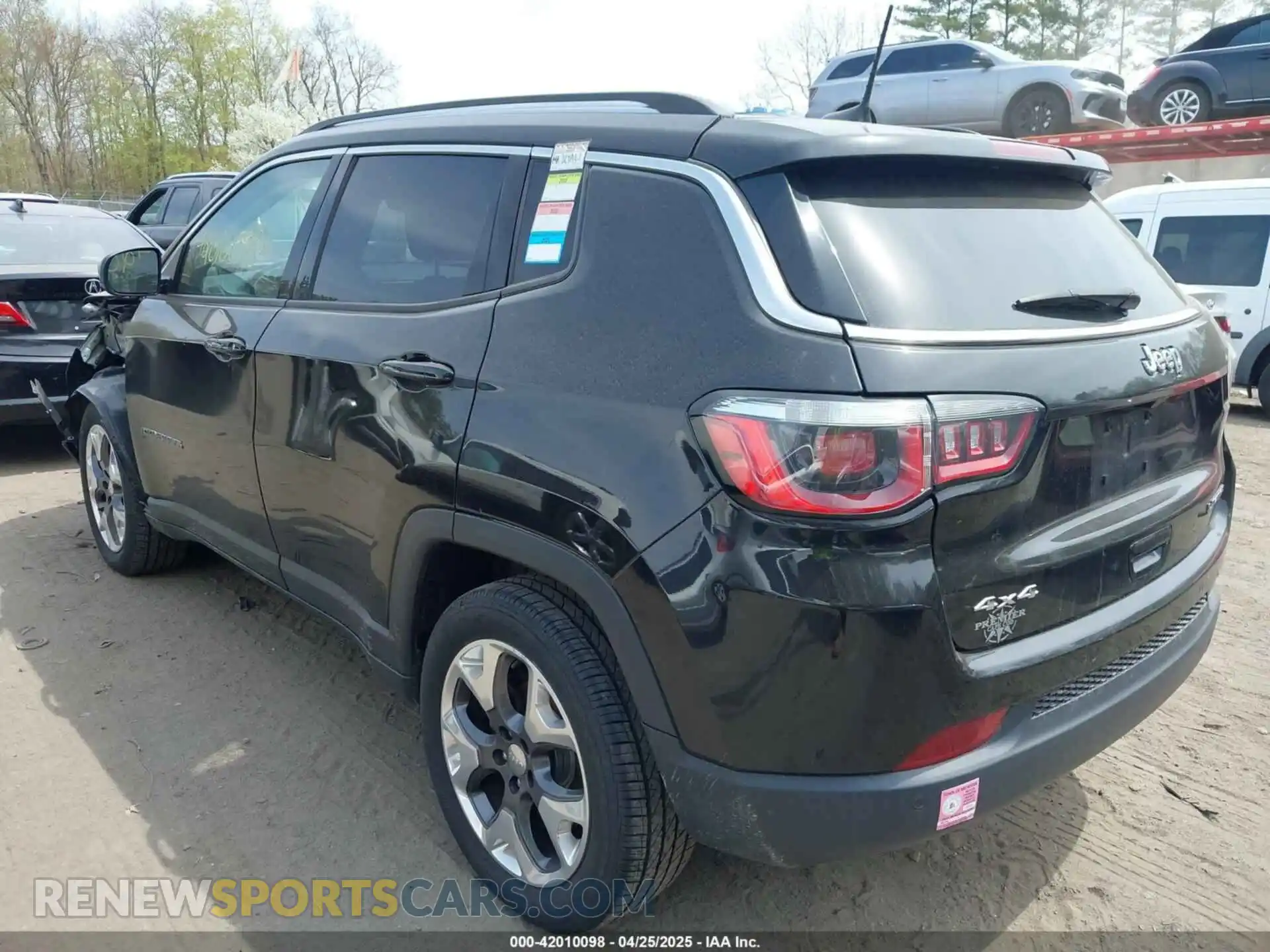3 Photograph of a damaged car 3C4NJDCB2KT594314 JEEP COMPASS 2019