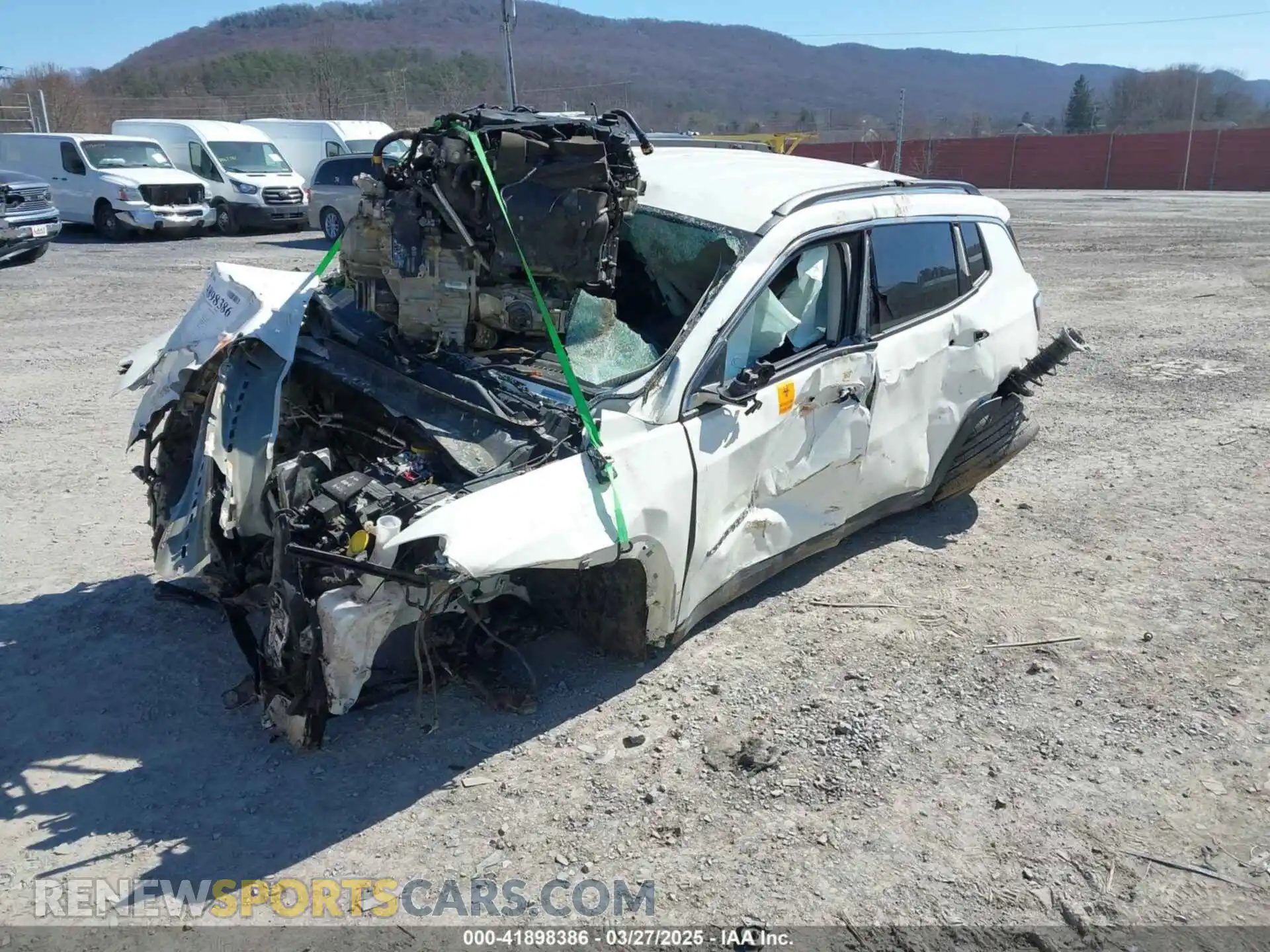 2 Photograph of a damaged car 3C4NJDCB6KT639156 JEEP COMPASS 2019