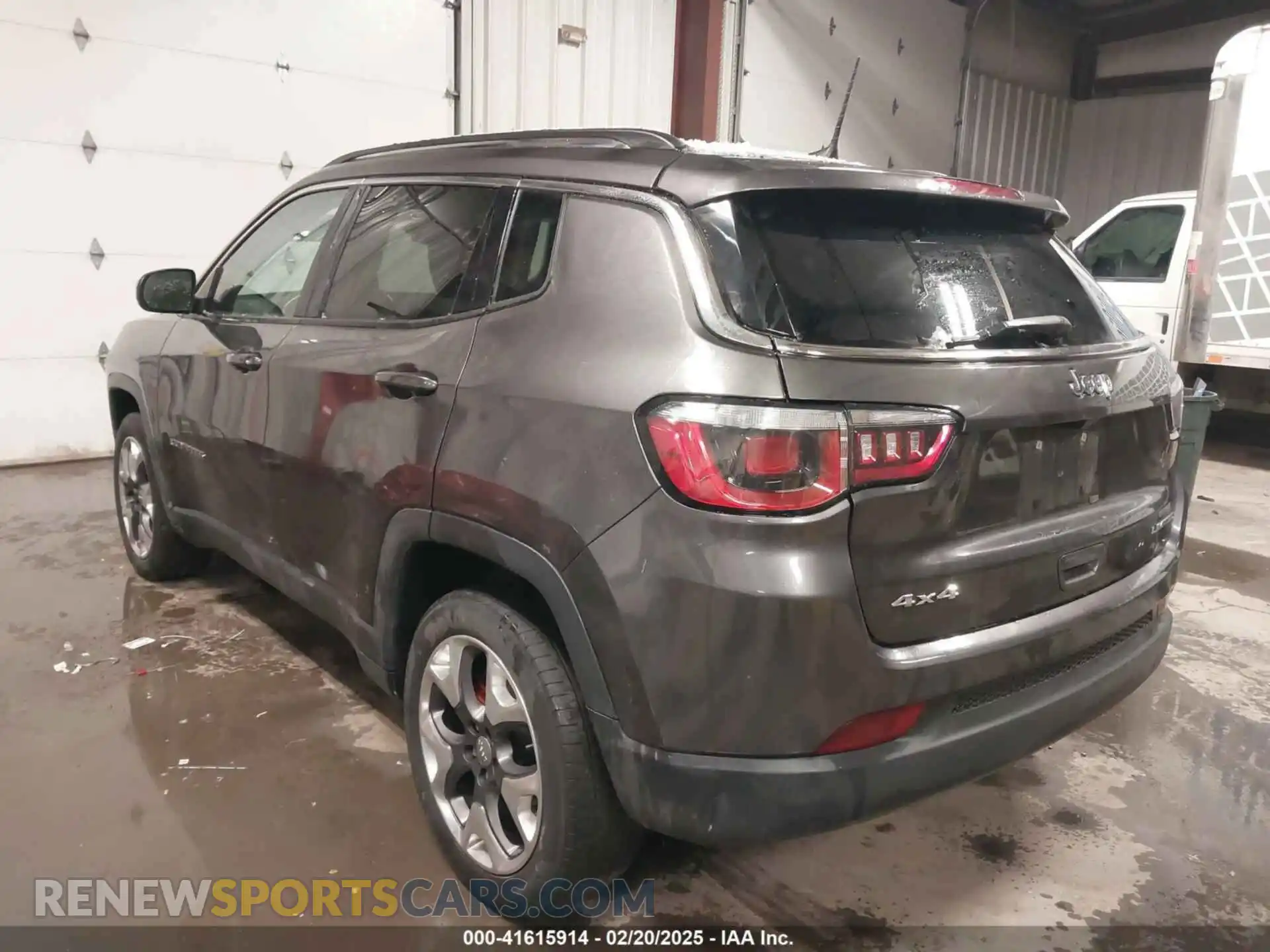 3 Photograph of a damaged car 3C4NJDCB6KT791163 JEEP COMPASS 2019