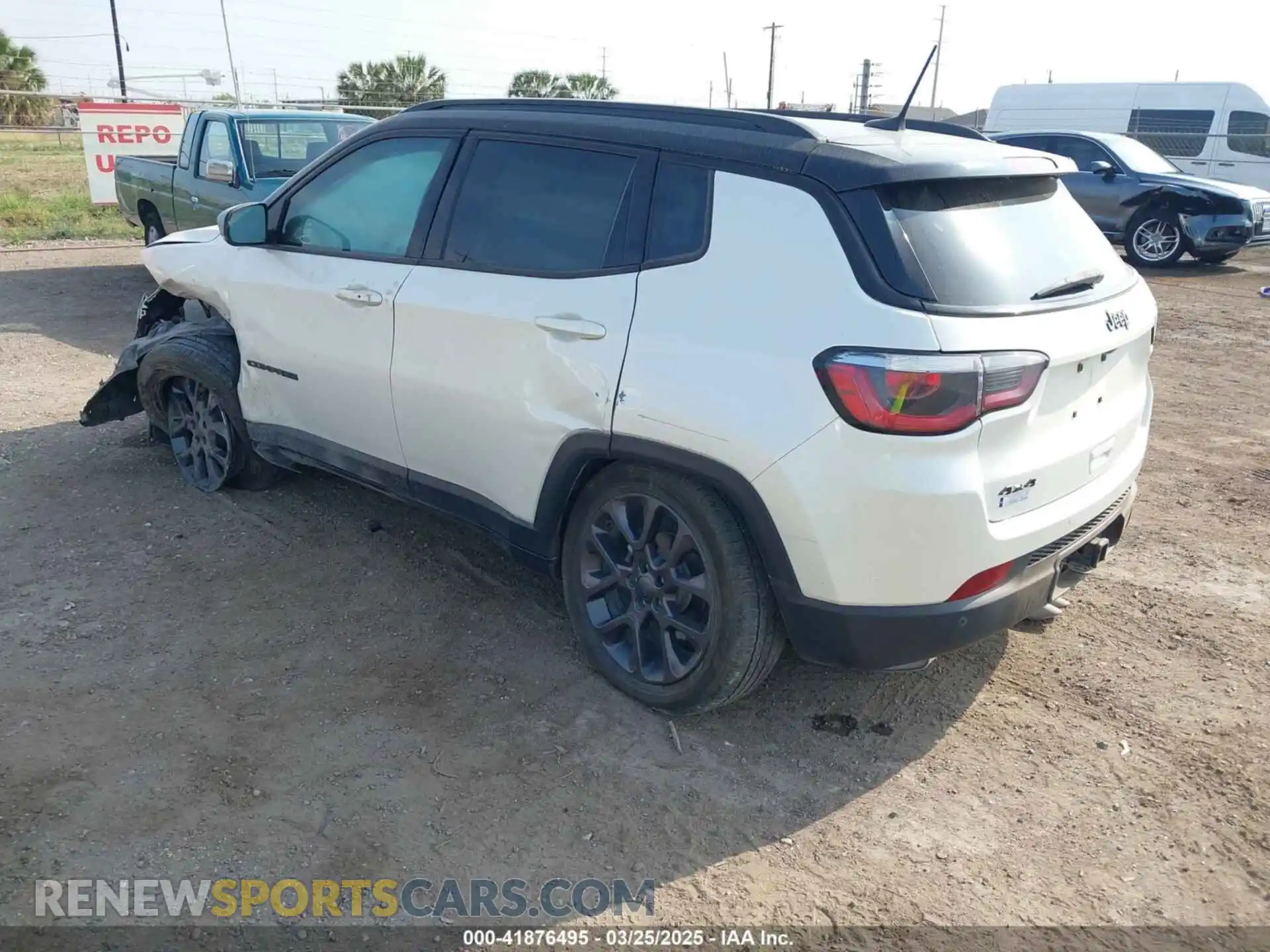 3 Photograph of a damaged car 3C4NJDCB6KT829054 JEEP COMPASS 2019