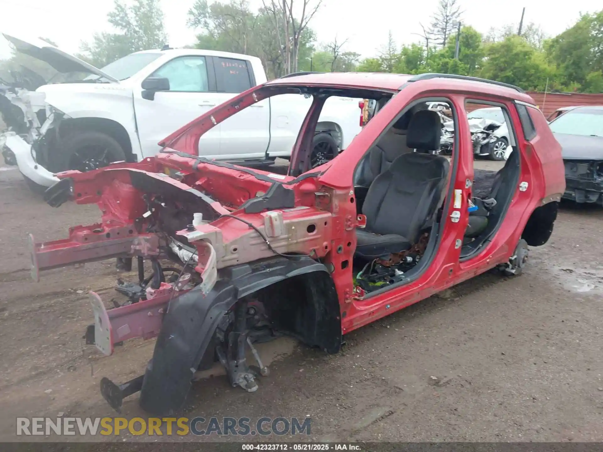 2 Photograph of a damaged car 3C4NJDCB7KT791012 JEEP COMPASS 2019