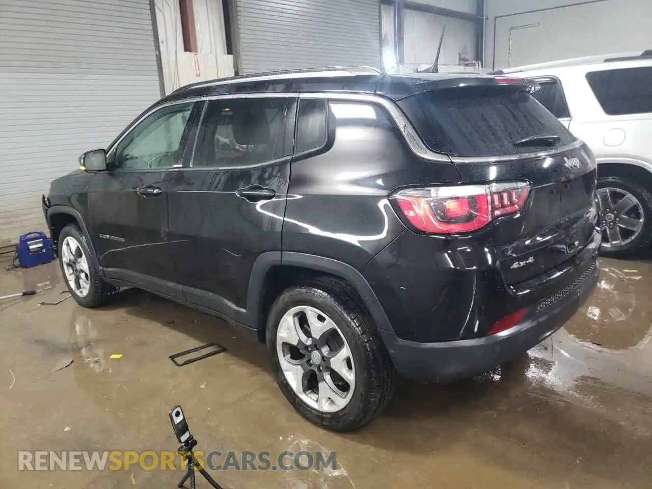 2 Photograph of a damaged car 3C4NJDCB8KT651129 JEEP COMPASS 2019