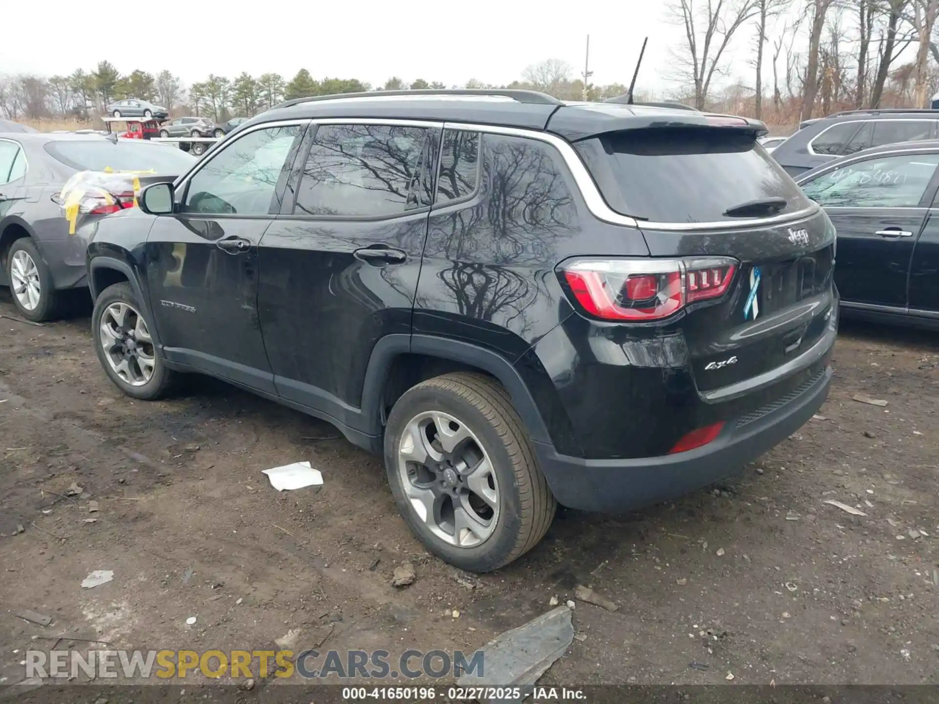 3 Photograph of a damaged car 3C4NJDCB9KT600450 JEEP COMPASS 2019