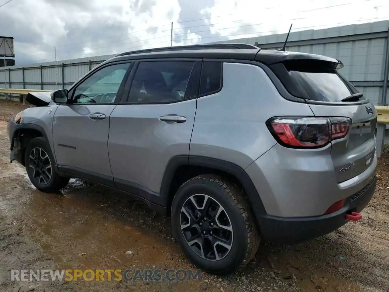 2 Photograph of a damaged car 3C4NJDDB0KT739851 JEEP COMPASS 2019