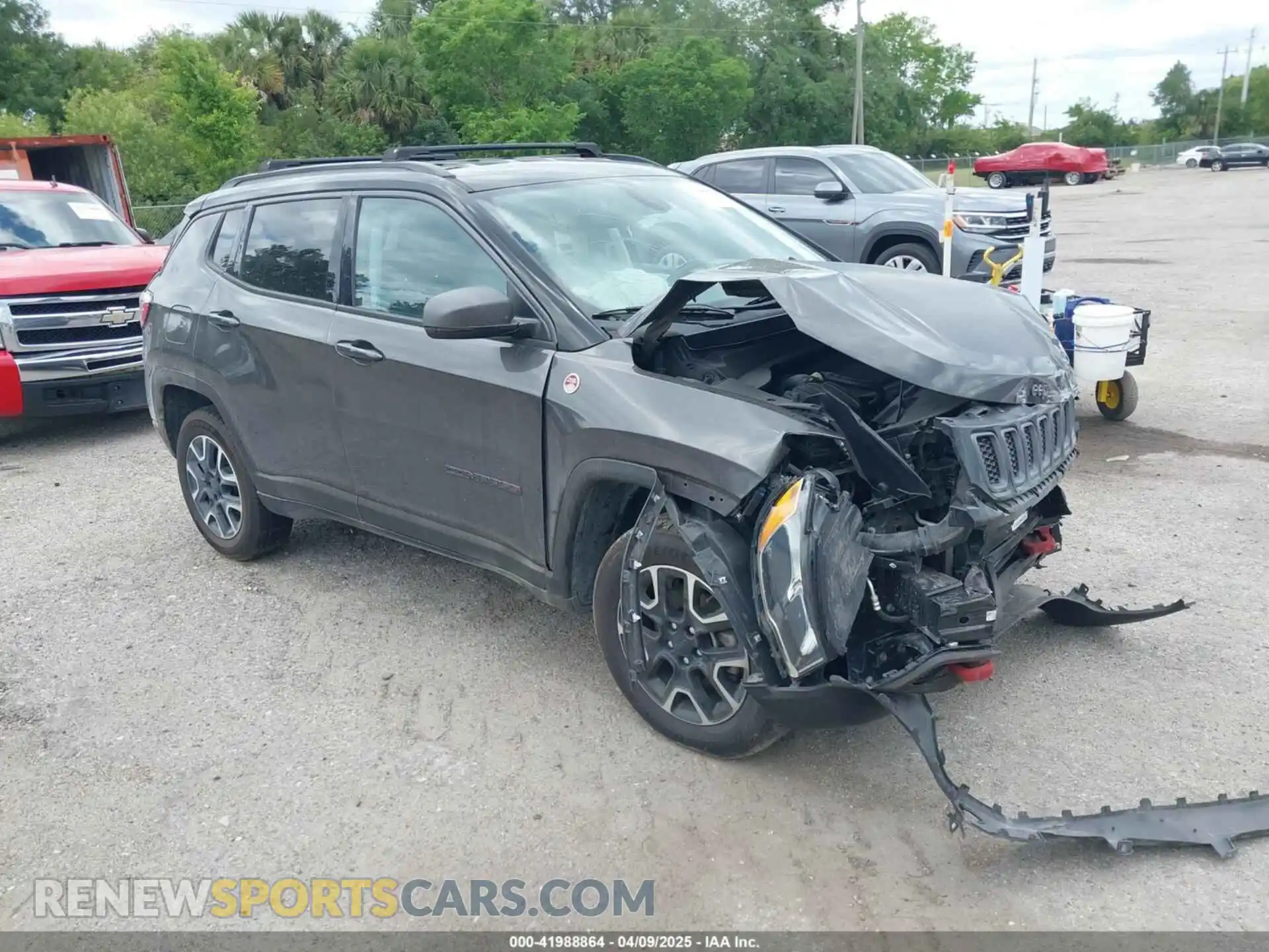 1 Photograph of a damaged car 3C4NJDDB0KT799869 JEEP COMPASS 2019