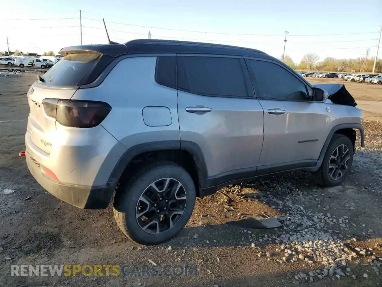 3 Photograph of a damaged car 3C4NJDDB1KT619430 JEEP COMPASS 2019