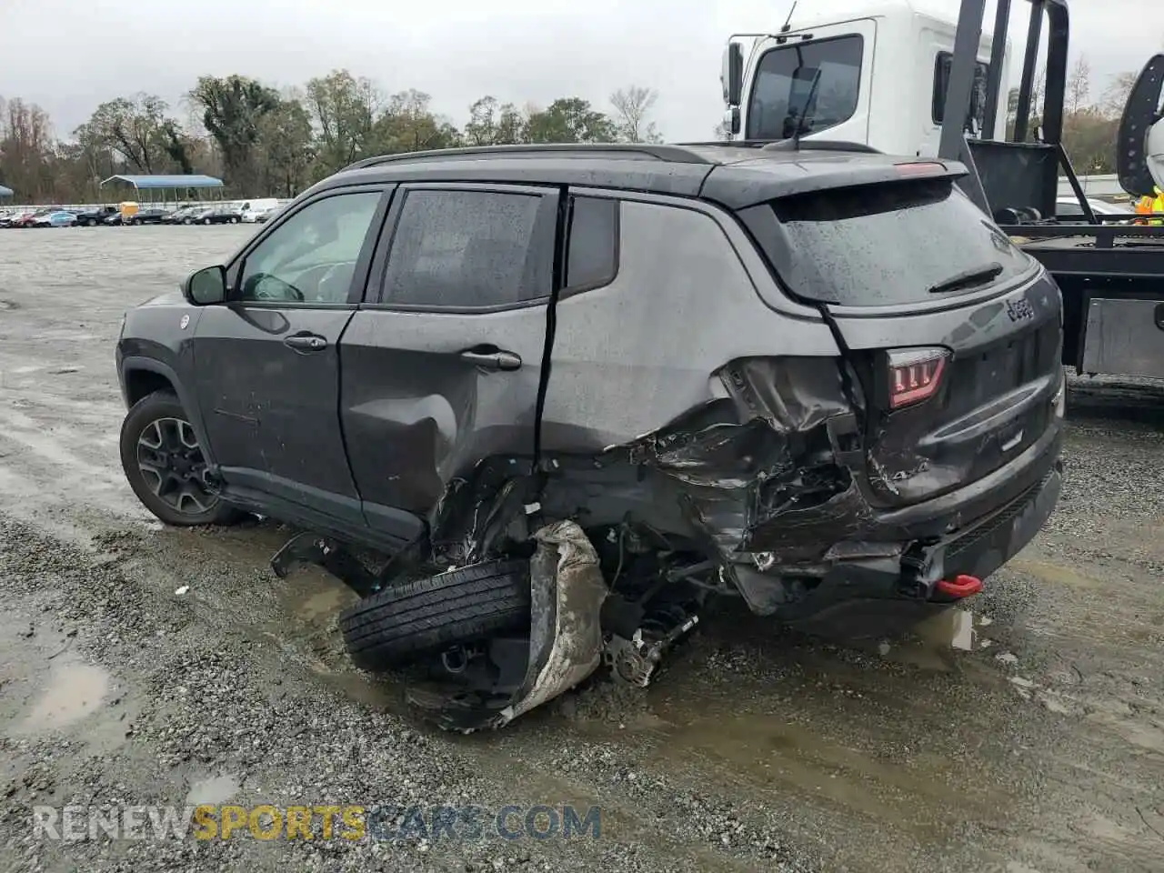 2 Photograph of a damaged car 3C4NJDDB1KT721827 JEEP COMPASS 2019