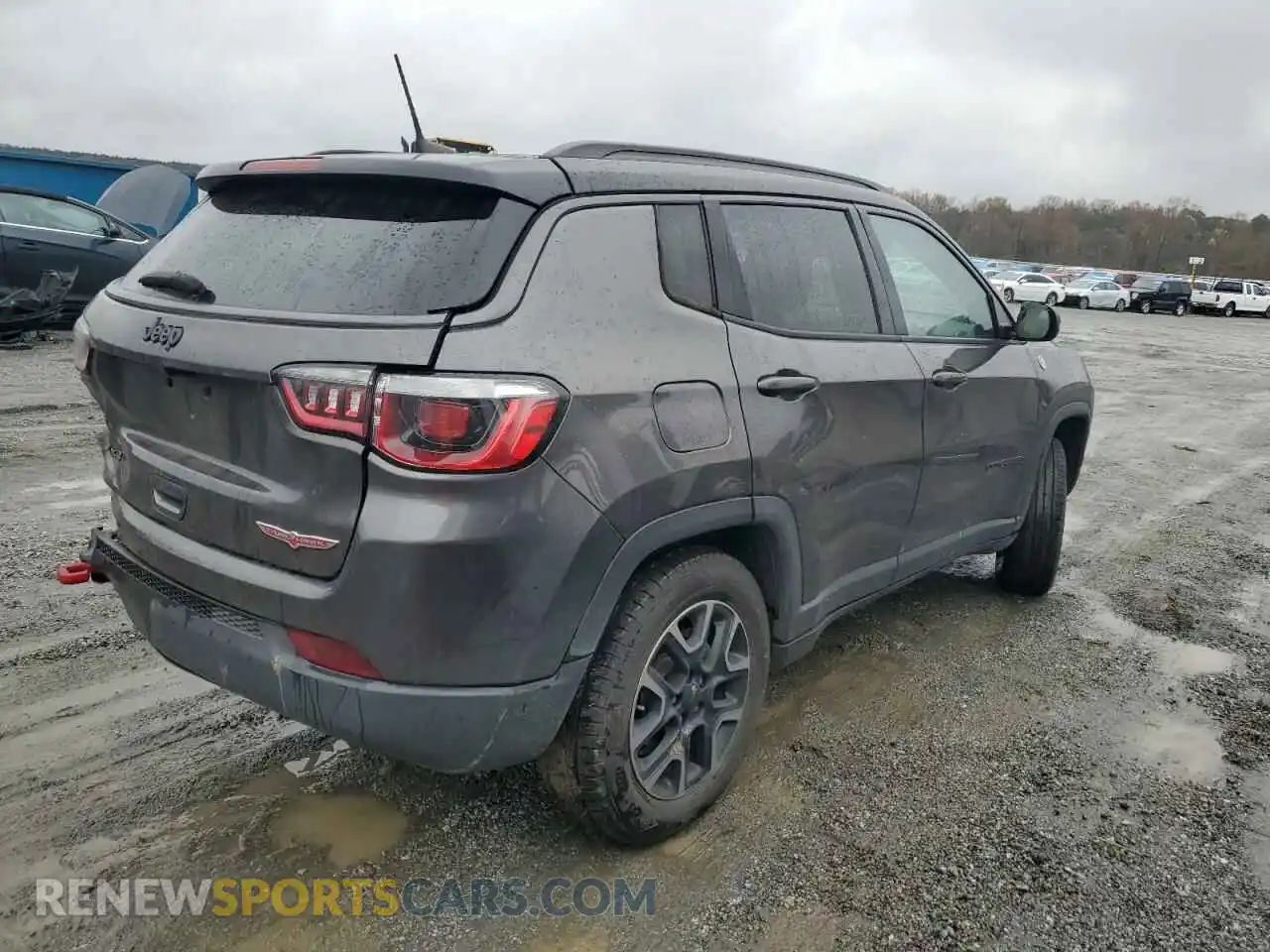 3 Photograph of a damaged car 3C4NJDDB1KT721827 JEEP COMPASS 2019