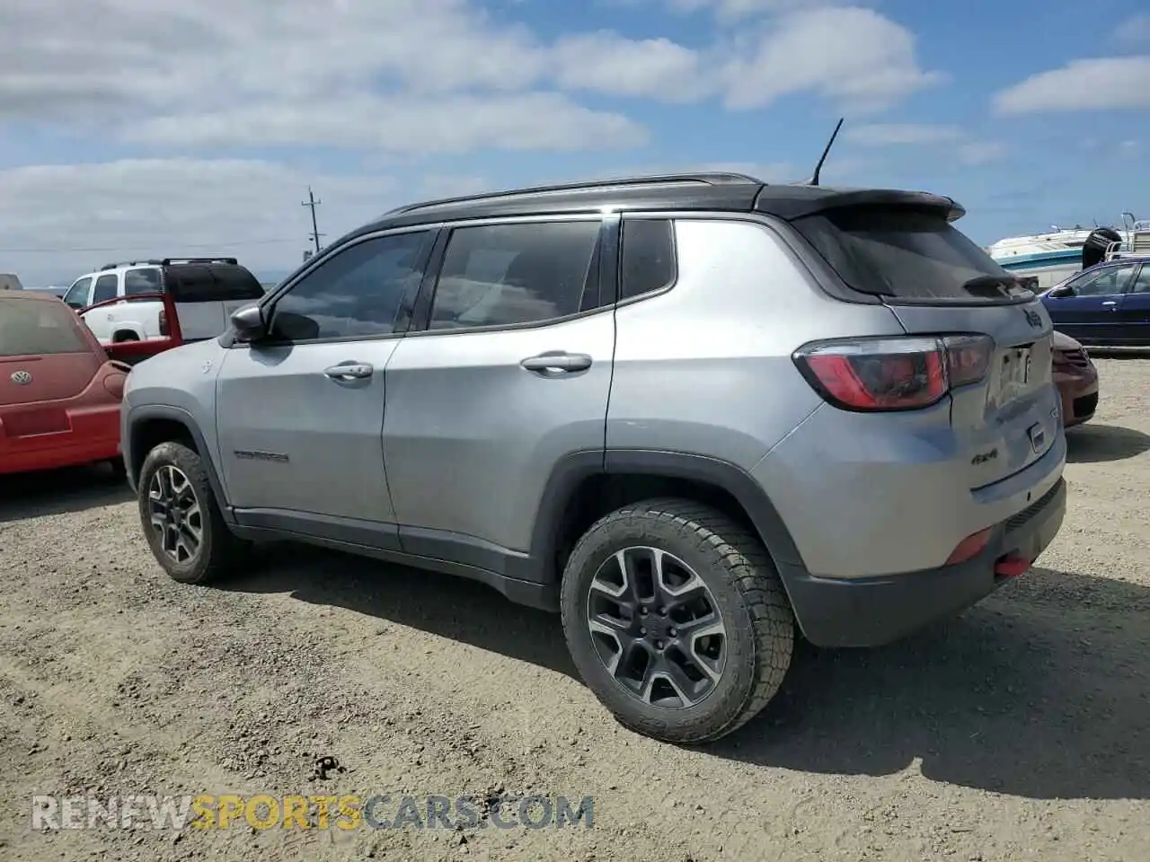 2 Photograph of a damaged car 3C4NJDDB3KT785383 JEEP COMPASS 2019