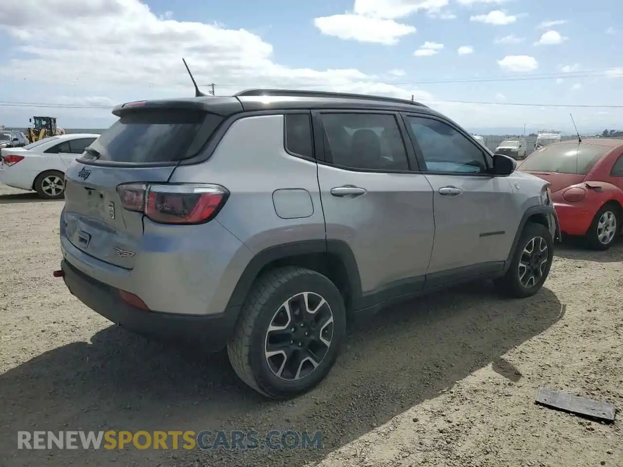 3 Photograph of a damaged car 3C4NJDDB3KT785383 JEEP COMPASS 2019