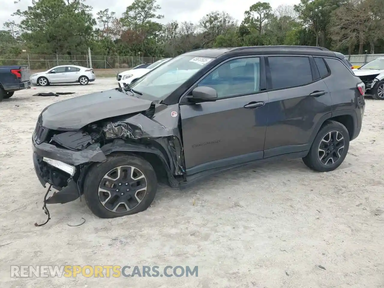 1 Photograph of a damaged car 3C4NJDDB5KT703850 JEEP COMPASS 2019