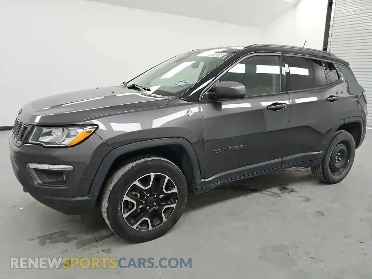 1 Photograph of a damaged car 3C4NJDDB6KT671071 JEEP COMPASS 2019