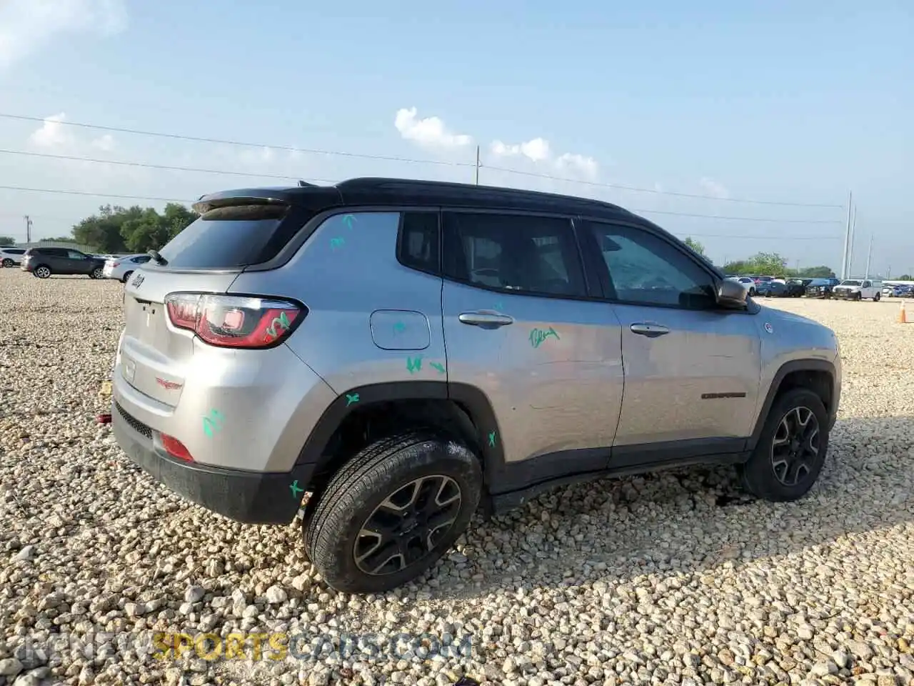 3 fotografías del automóvil dañado 3C4NJDDBXKT671591 JEEP COMPASS 2019