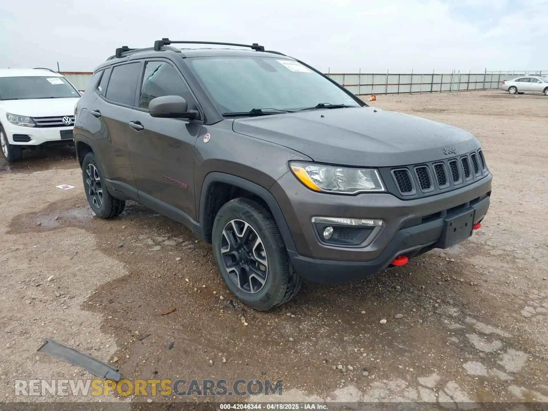 1 Photograph of a damaged car 3C4NJDDBXKT795294 JEEP COMPASS 2019