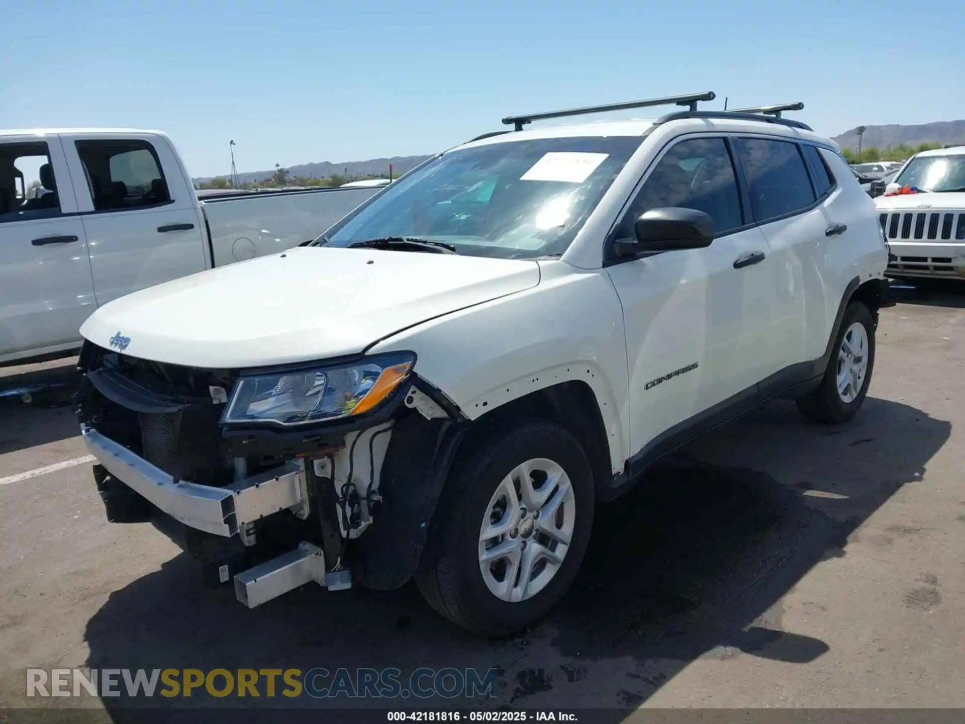 2 fotografías del automóvil dañado 3C4NJCAB5LT253133 JEEP COMPASS 2020