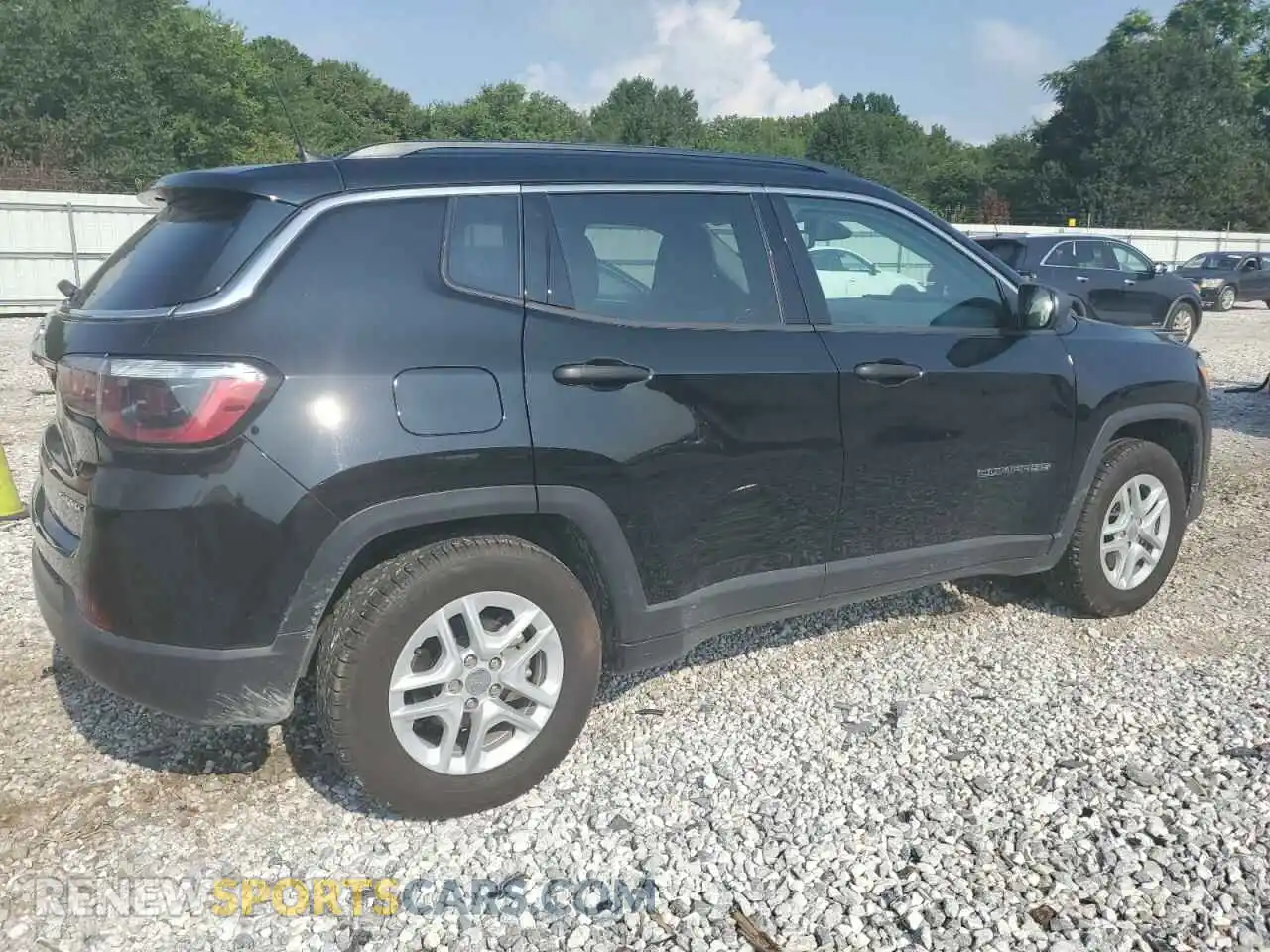 3 Photograph of a damaged car 3C4NJCAB6LT257742 JEEP COMPASS 2020