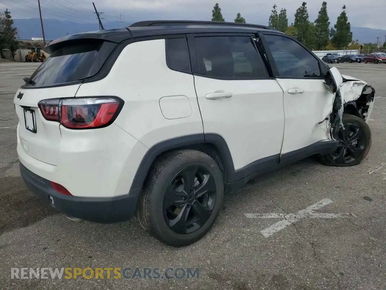 3 Photograph of a damaged car 3C4NJCBB0LT246654 JEEP COMPASS 2020