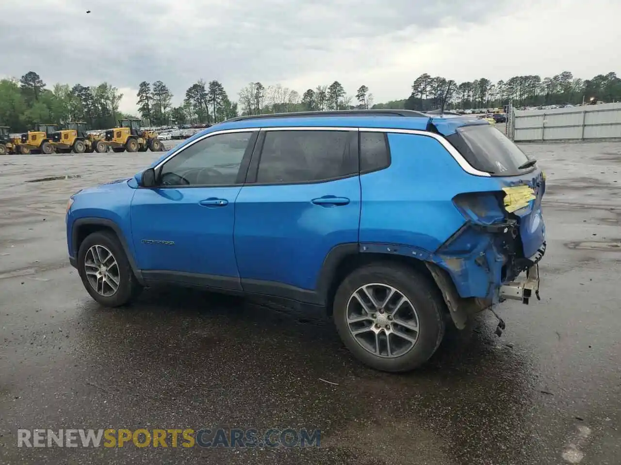 2 Photograph of a damaged car 3C4NJCBB3LT258572 JEEP COMPASS 2020
