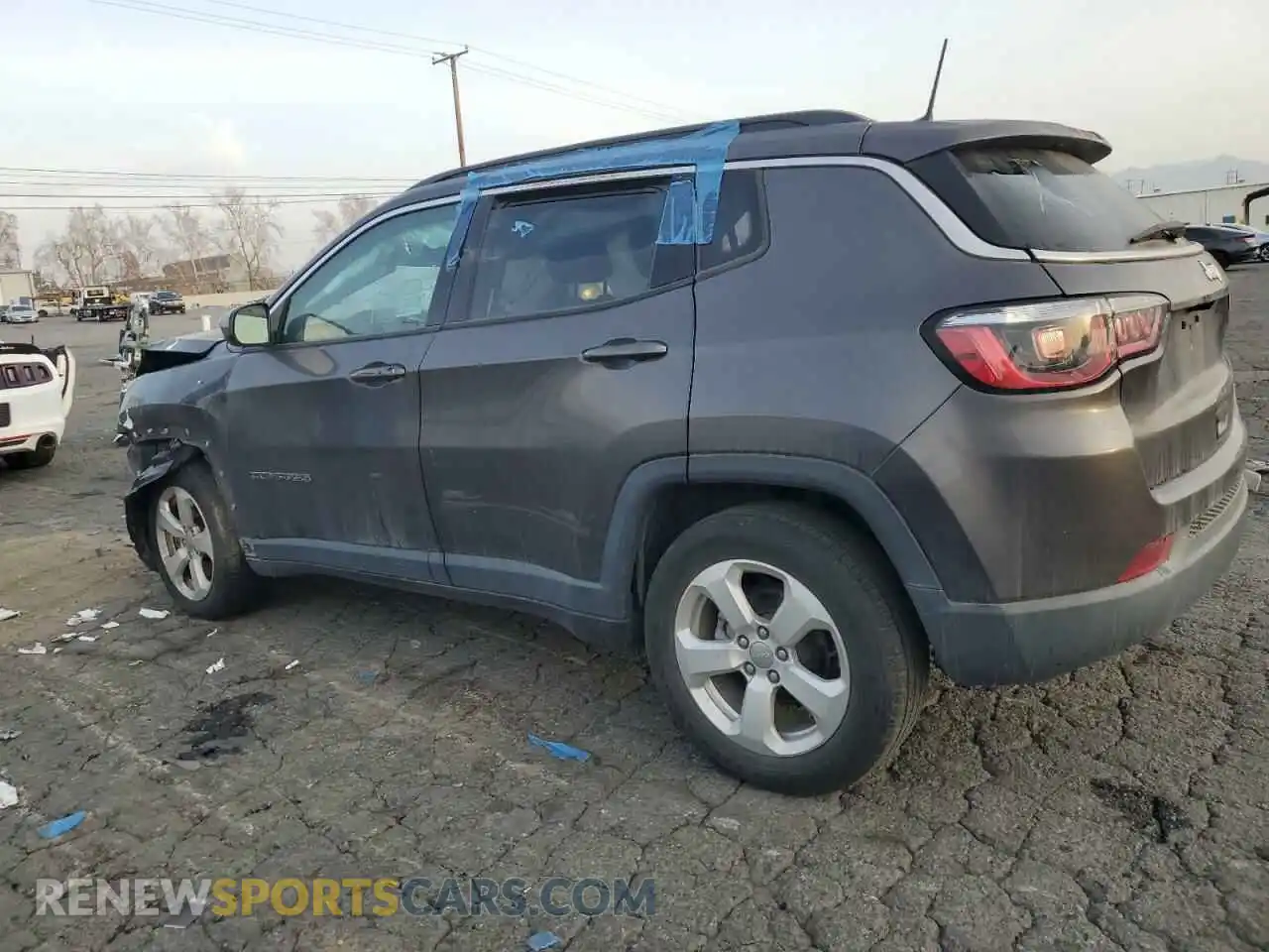 2 Photograph of a damaged car 3C4NJCBB4LT141325 JEEP COMPASS 2020