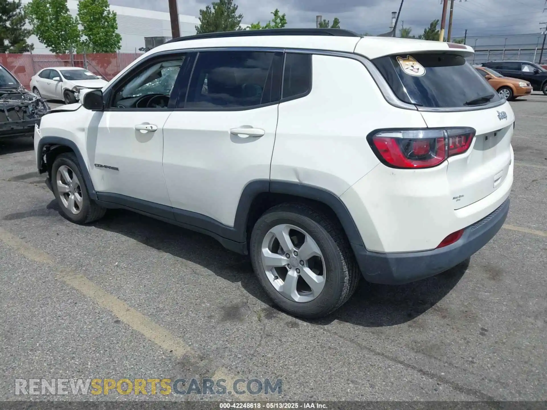 3 Photograph of a damaged car 3C4NJCBB4LT141695 JEEP COMPASS 2020