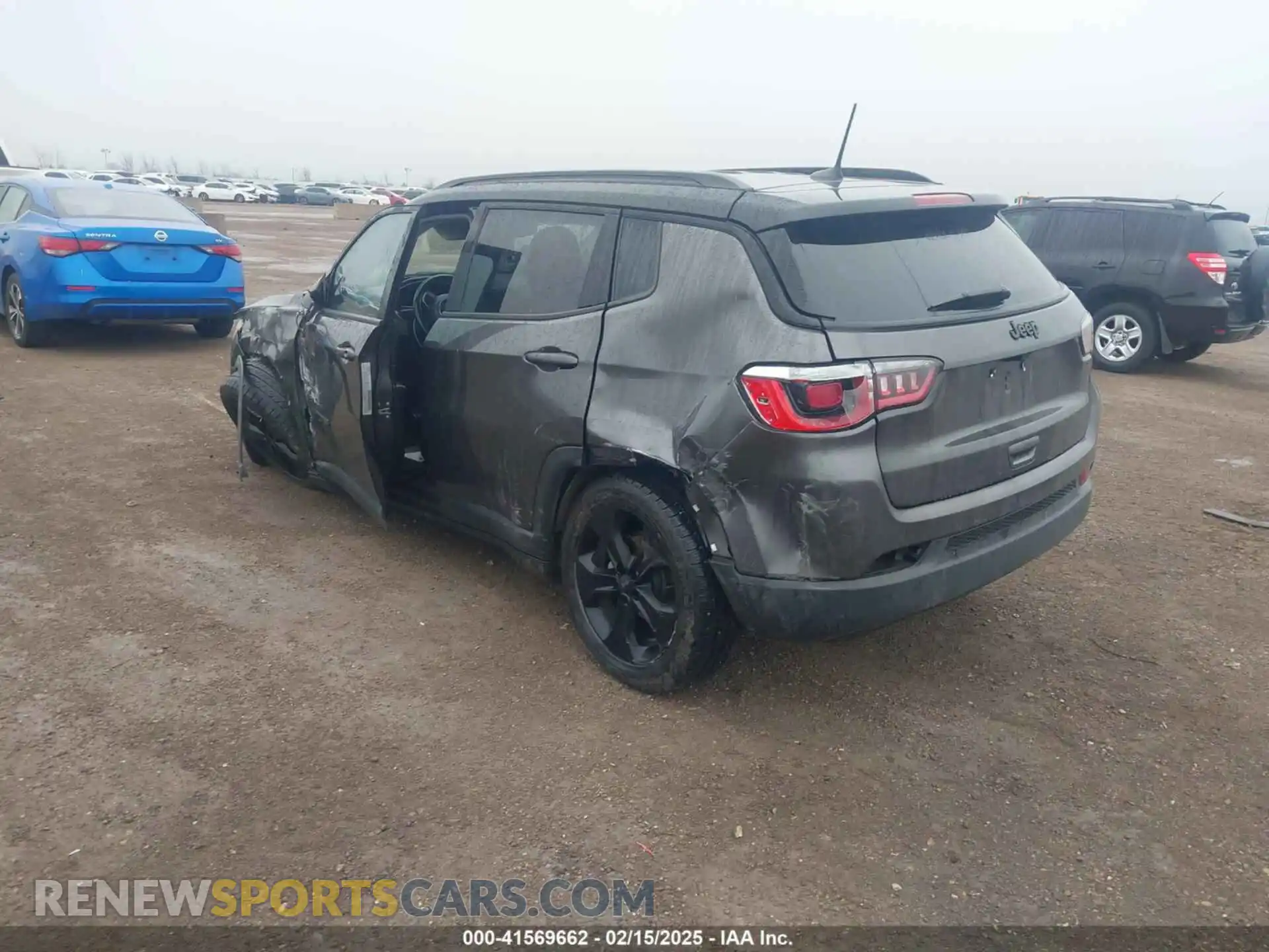 3 Photograph of a damaged car 3C4NJCBB5LT105255 JEEP COMPASS 2020