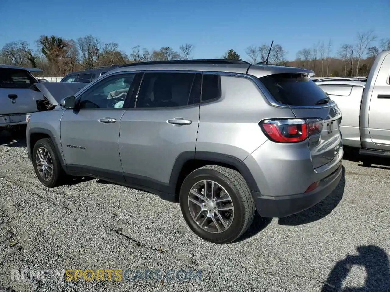 2 Photograph of a damaged car 3C4NJCBB5LT158859 JEEP COMPASS 2020