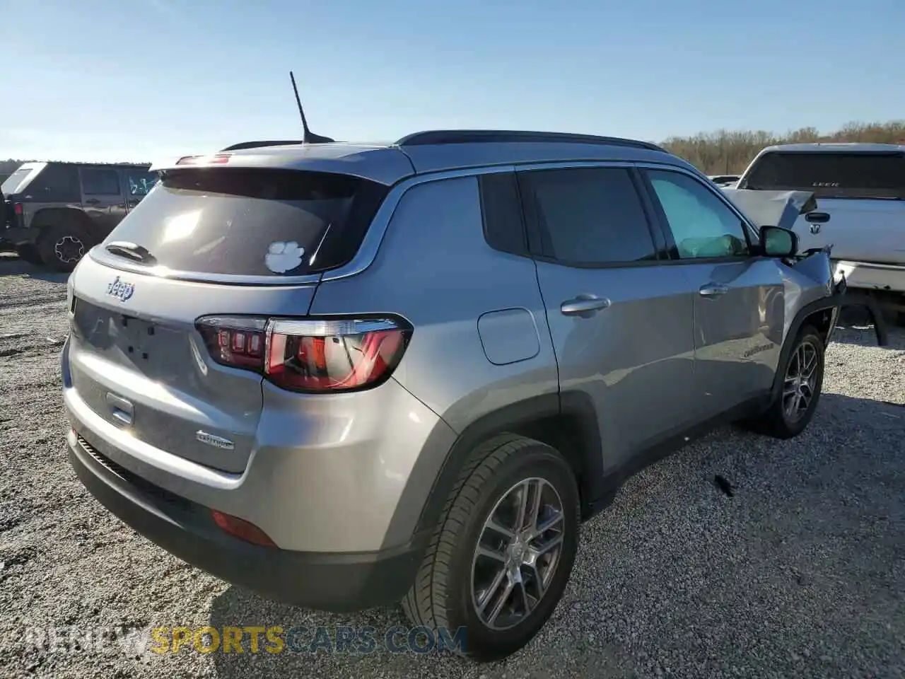 3 Photograph of a damaged car 3C4NJCBB5LT158859 JEEP COMPASS 2020