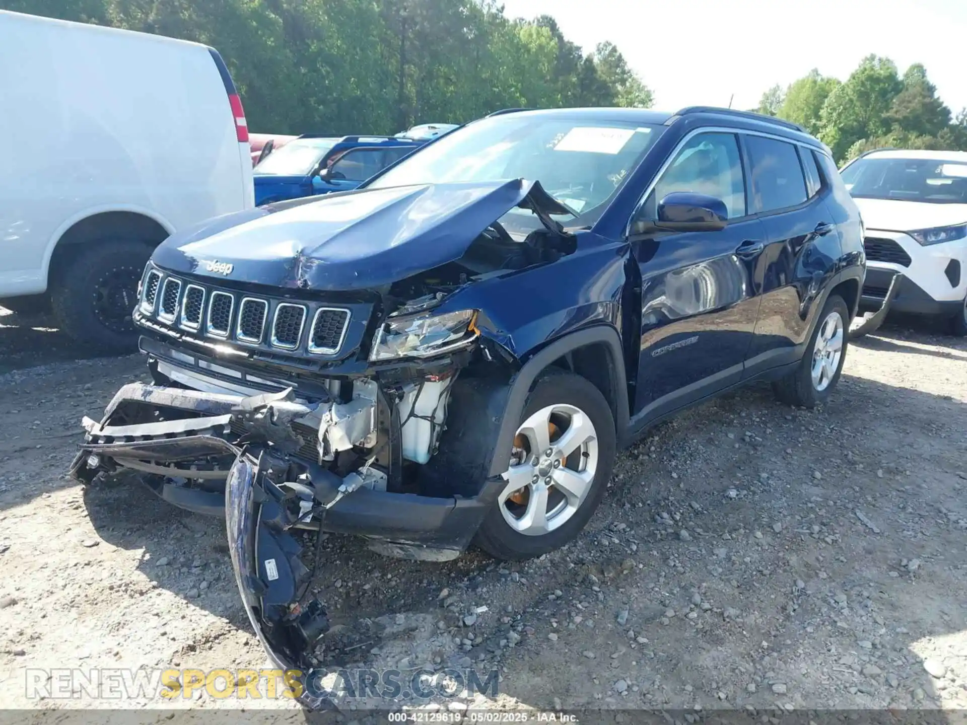 2 Photograph of a damaged car 3C4NJCBB7LT130383 JEEP COMPASS 2020