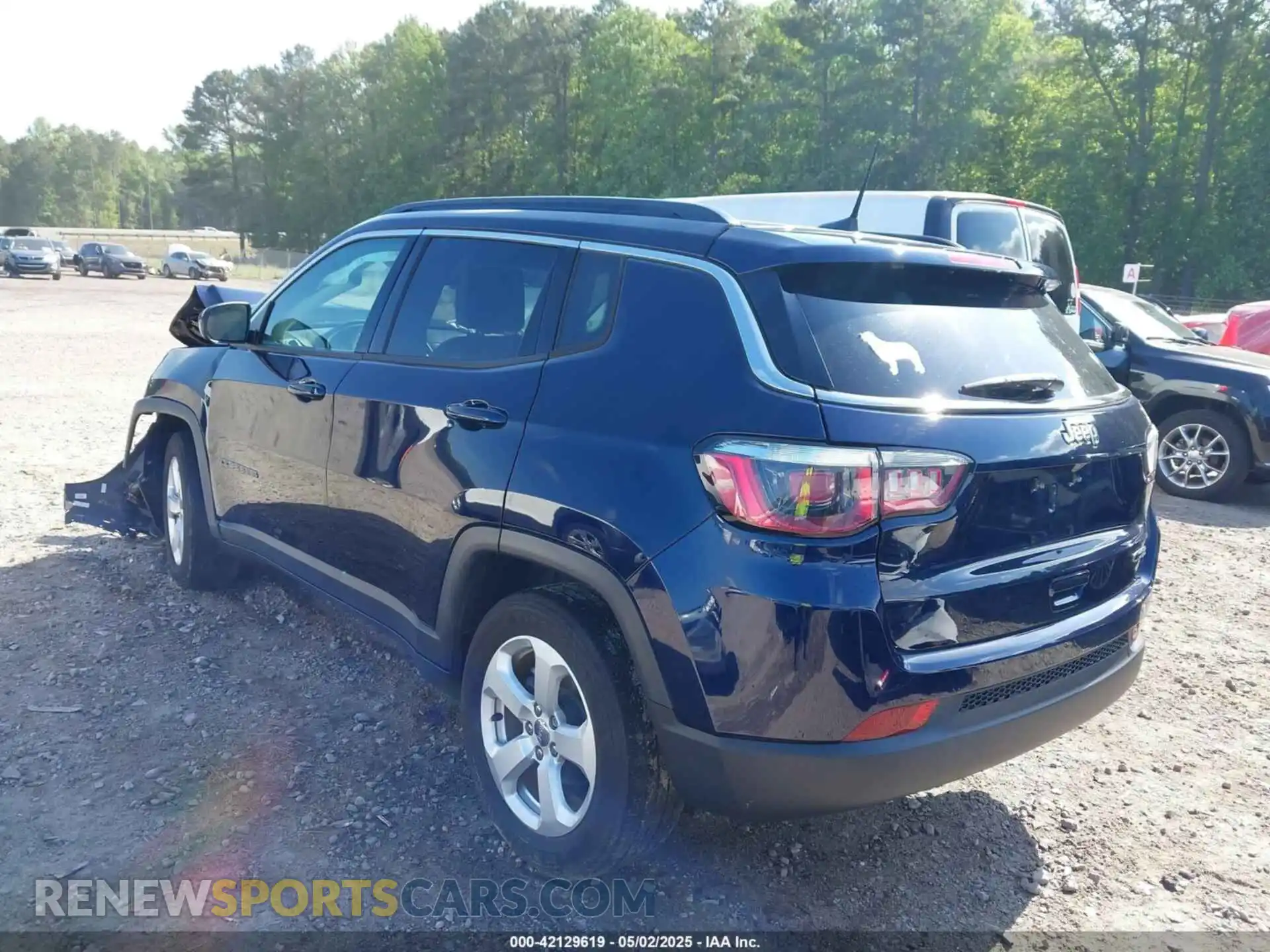 3 Photograph of a damaged car 3C4NJCBB7LT130383 JEEP COMPASS 2020