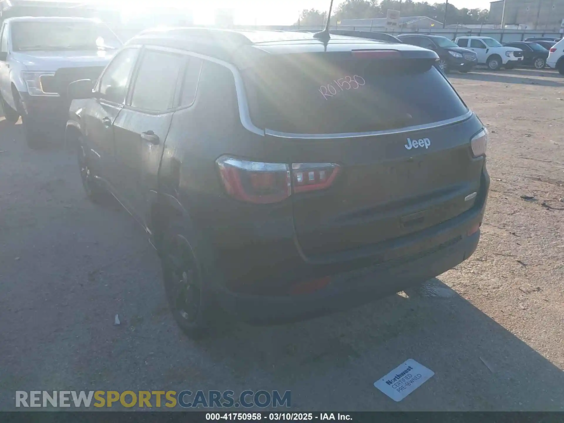 3 Photograph of a damaged car 3C4NJCBB8LT133924 JEEP COMPASS 2020