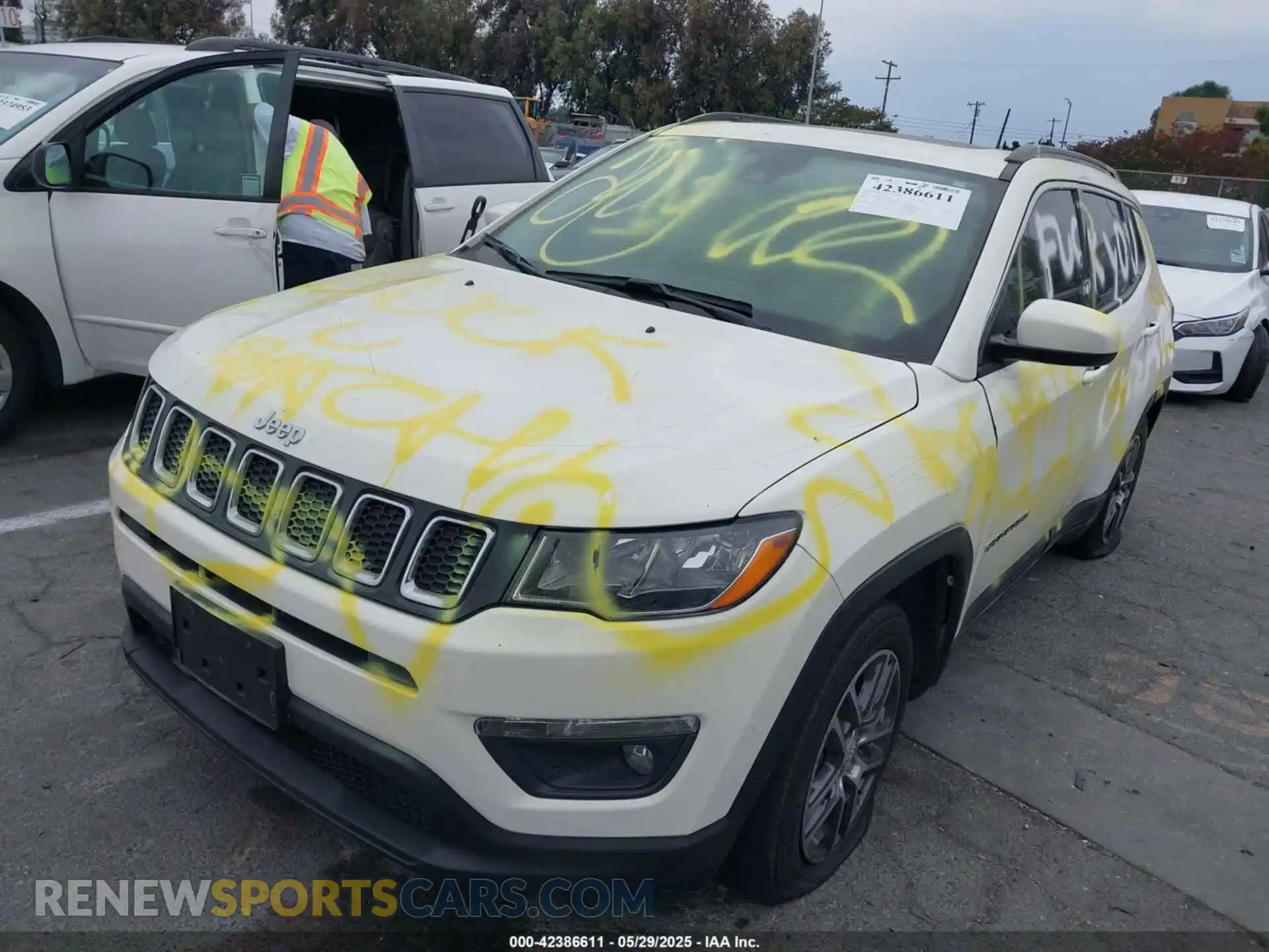 2 Photograph of a damaged car 3C4NJCBB8LT258891 JEEP COMPASS 2020