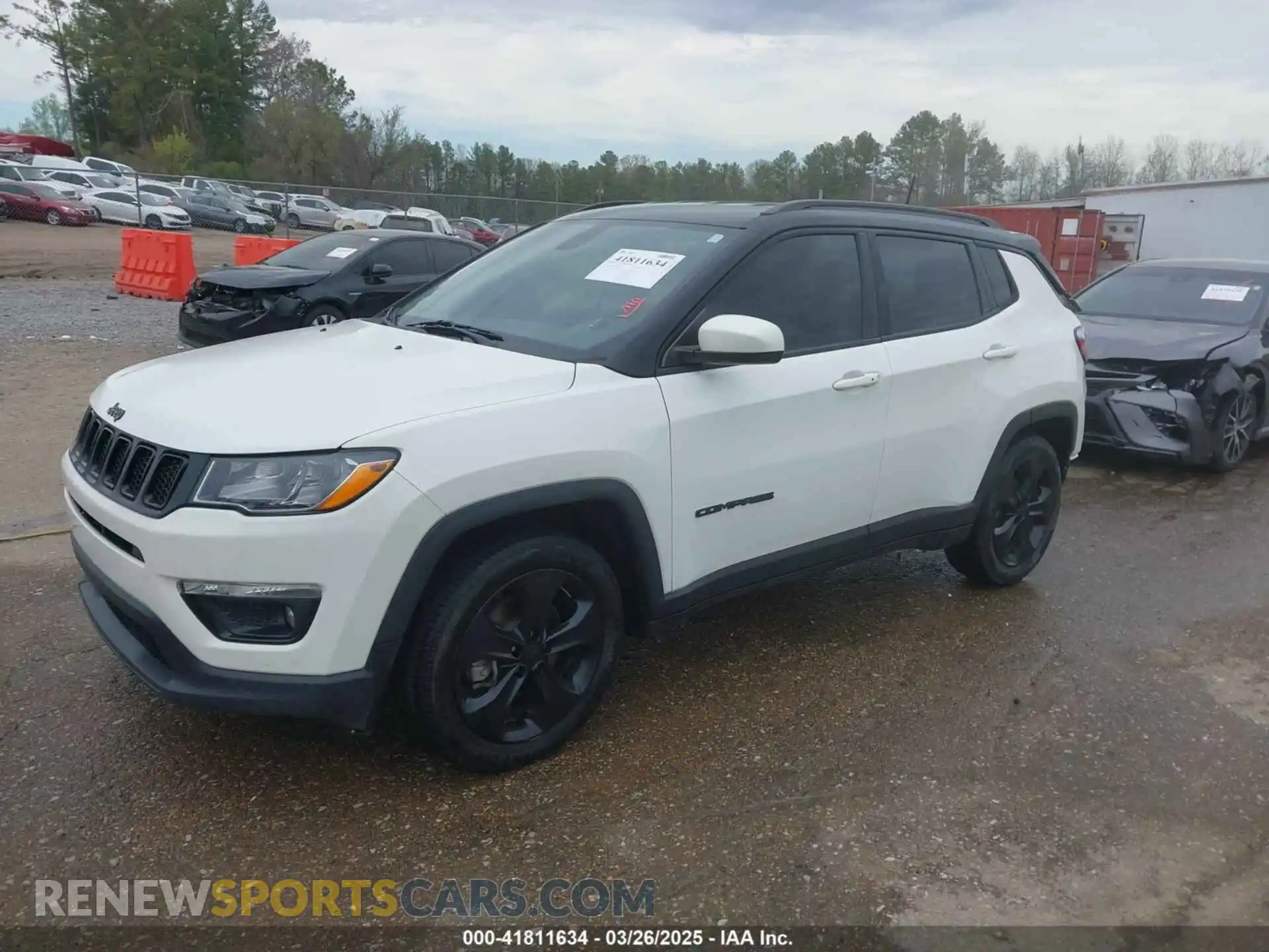 2 Photograph of a damaged car 3C4NJCBB9LT118042 JEEP COMPASS 2020